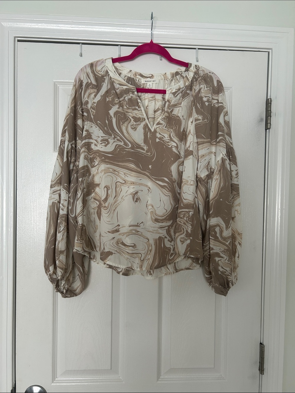 Women’s Neutral Marble-Print Long Sleeve Blouse by August Sky size small